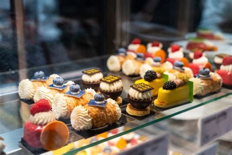 Guida alla pasticceria ceca: Storia e punti di riferimento .